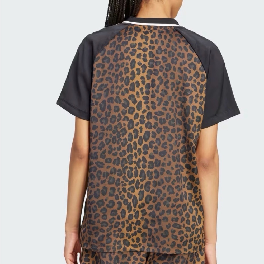✨Host pick✨ adidas Originals Satin Leopard Jersey - Retro Football Style - Picture 2 of 6